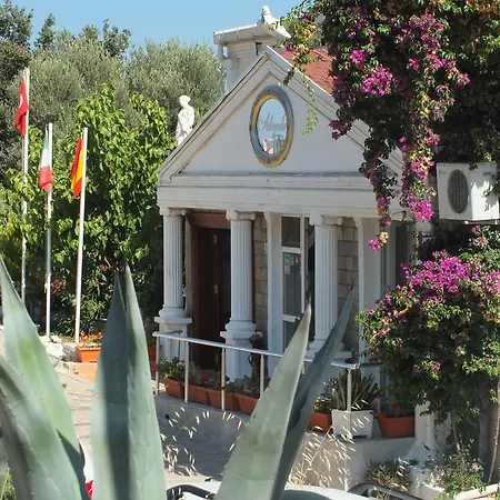 Otel Akyali 4*