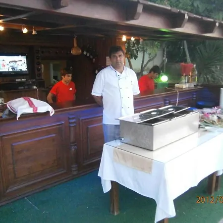 Akyali Otel 4*